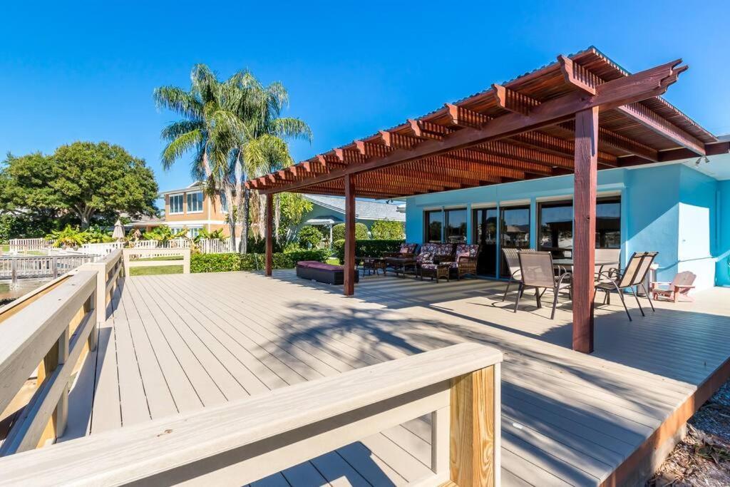 Amazing Water Front View Home Newly Renovated 3Bd 2Bth Clearwater Beach Exterior photo