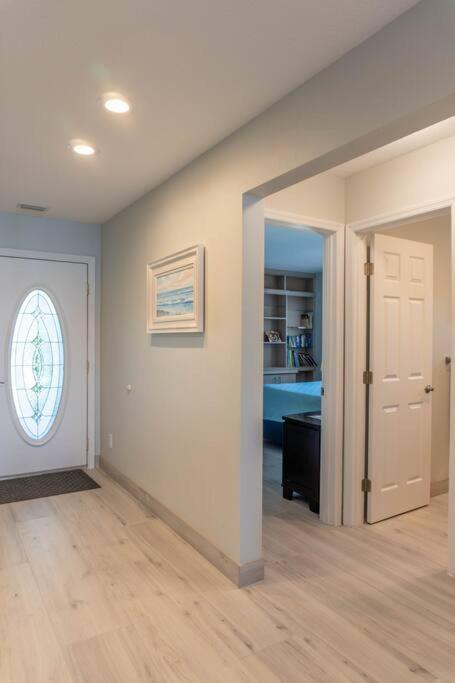 Amazing Water Front View Home Newly Renovated 3Bd 2Bth Clearwater Beach Exterior photo