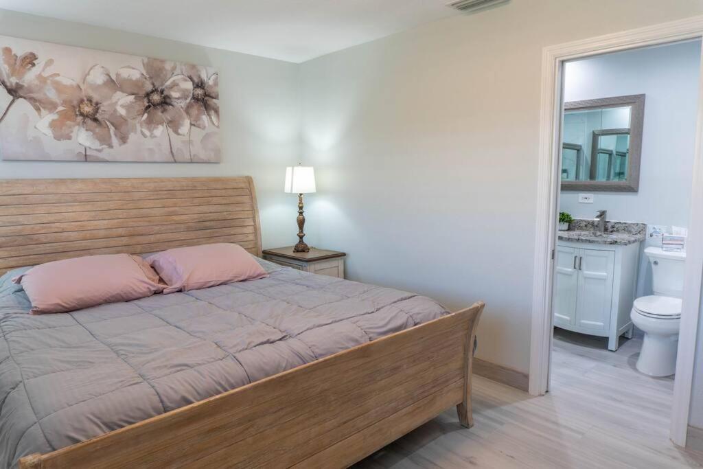 Amazing Water Front View Home Newly Renovated 3Bd 2Bth Clearwater Beach Exterior photo